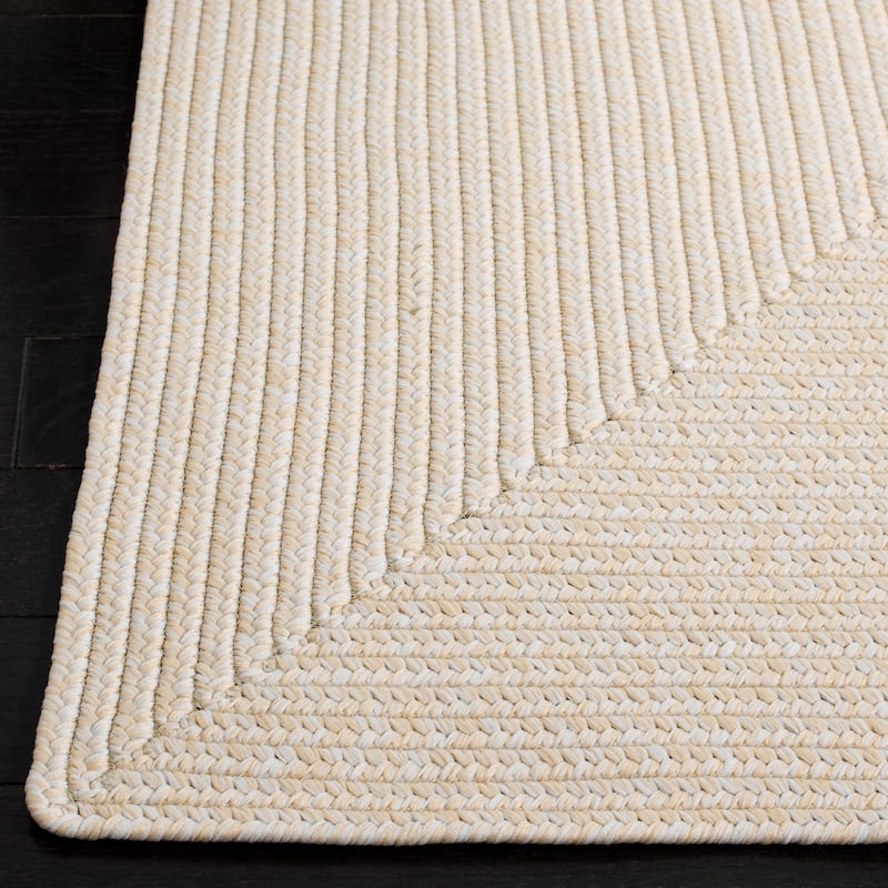 SAFAVIEH Handmade Braided Country Casual Lavada Rug