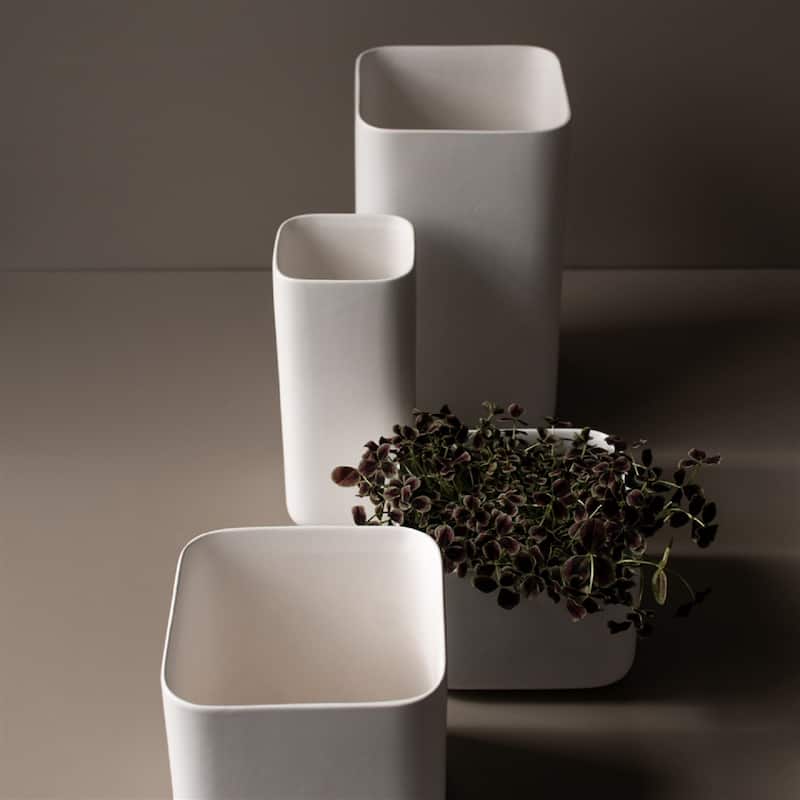 Lg. CUBE Pot White - White