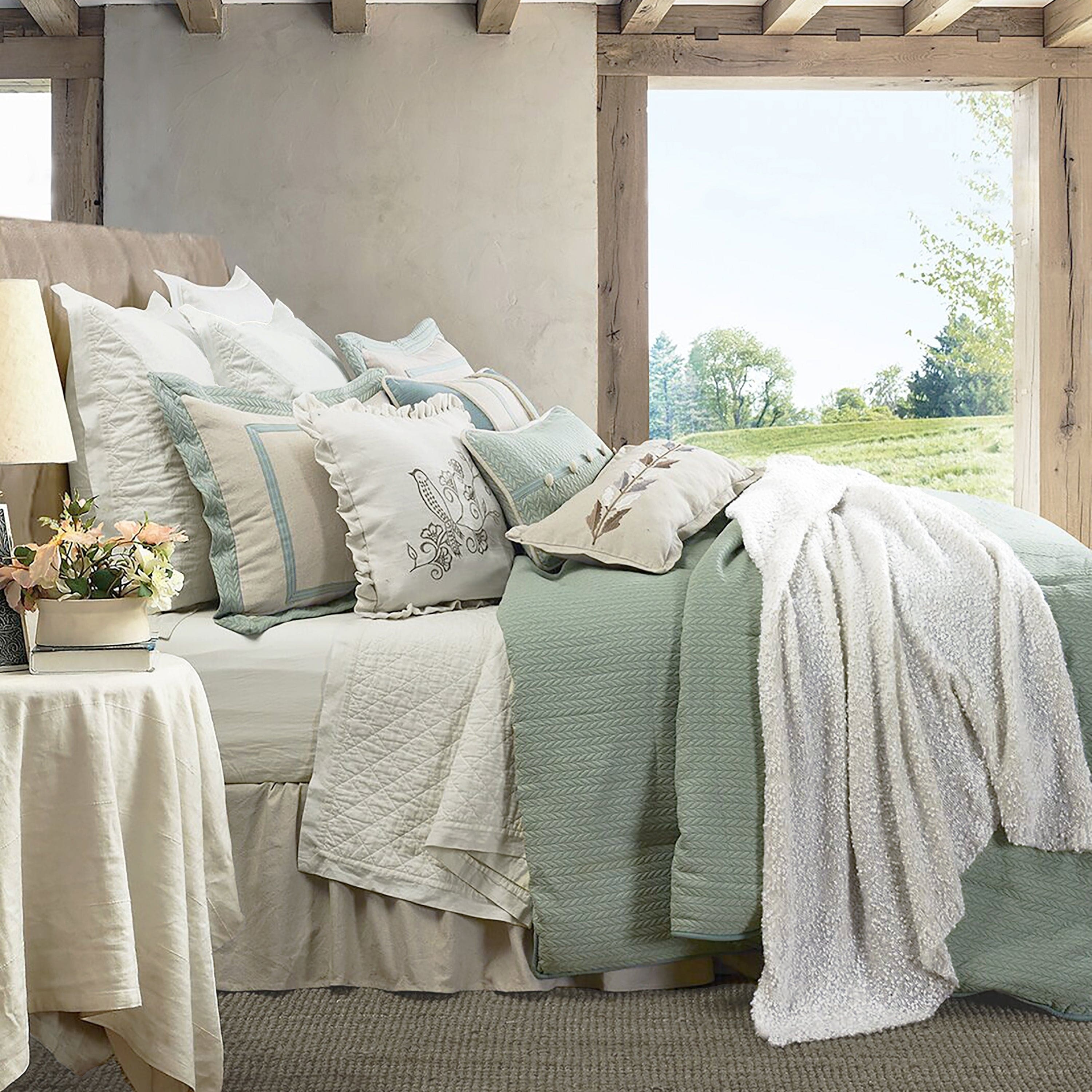 HiEnd Accents Belmont 4 Piece Comforter Set, Queen