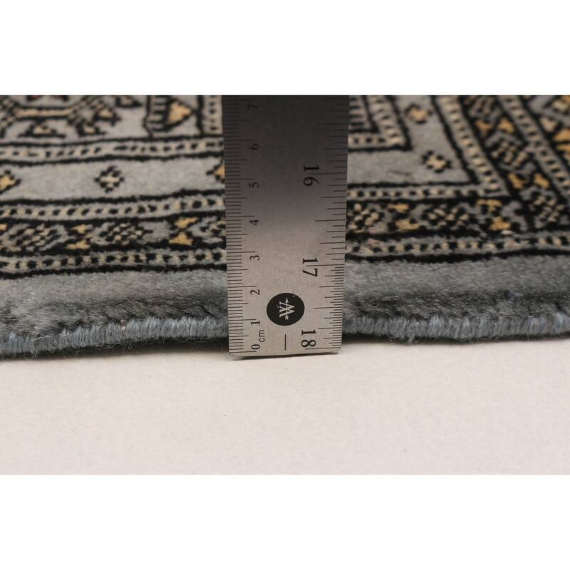Finest Peshawar Bokhara Grey Rug 5'7" x 7'4" - 5'7 x 7'4