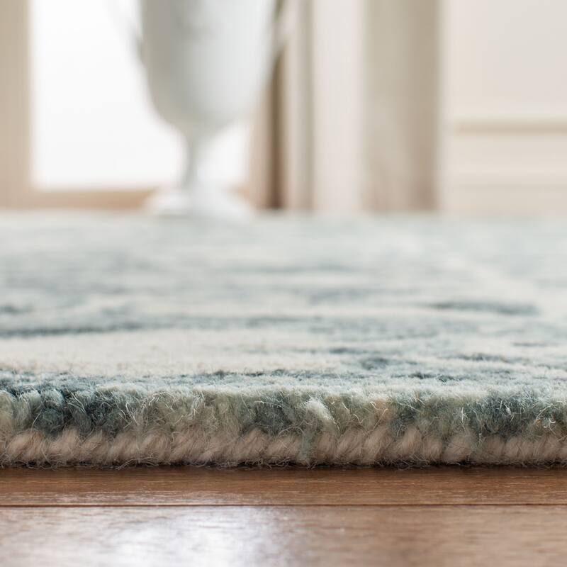 SAFAVIEH Handmade Chatham Dajana Modern Wool Rug