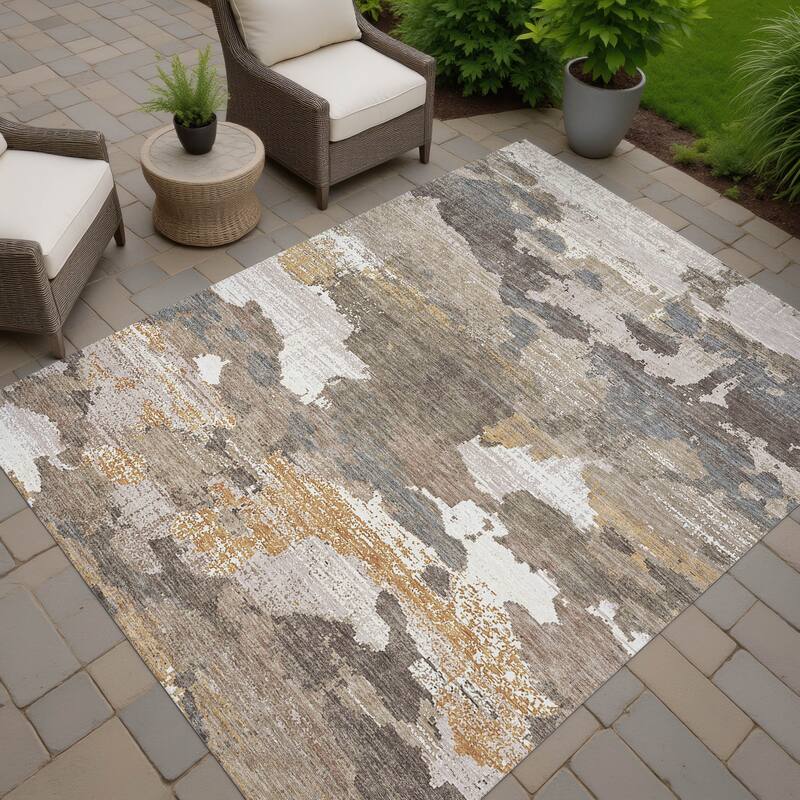 Machine Washable Indoor/ Outdoor Abstract Casual Chantille Rug
