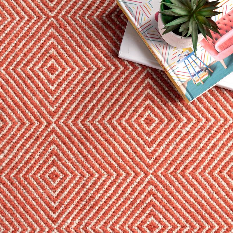 Nuloom Ago Geometric Wool Area Rug
