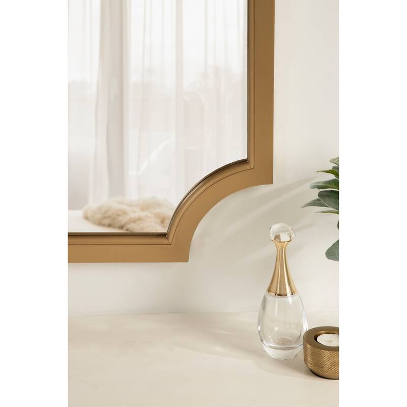 Kate and Laurel Hogan Scalloped Wood Framed Mirror