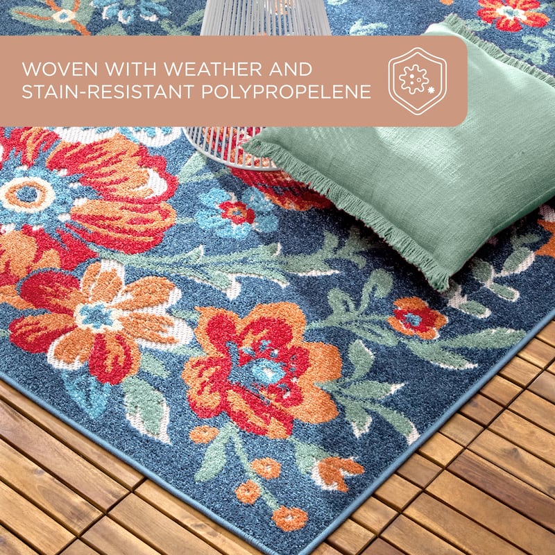 TOWN & COUNTRY EVERYDAY Hibiscus Bloom Modern Floral Indoor Outdoor Area Rug, UV Fade Resistant, High-Low Pile - Blue/Red/Beige - 7'10"x10'2"