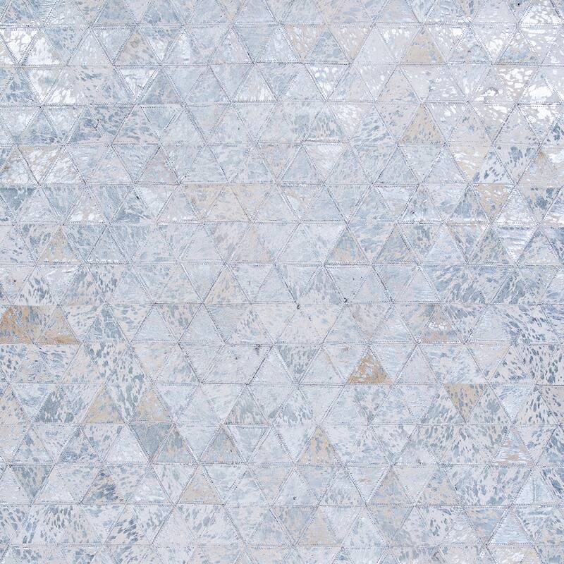 Handmade Vail Haven Light Gray Cowhide Area Rug
