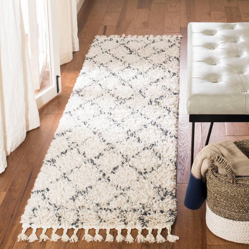 SAFAVIEH Pro Luxe Shag Yuna Moroccan Tassel 2.4-inch Thick - 2' x 8' - Cream/Blue - Runner