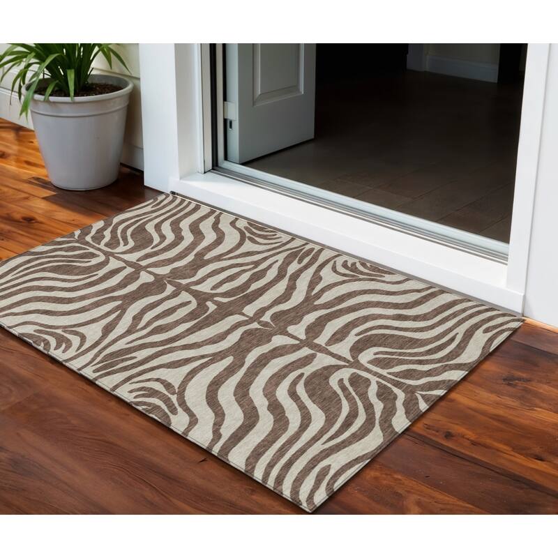 HomeRoots Animal Print Transitional Rectangle Outdoor Rug - 3' x 5'