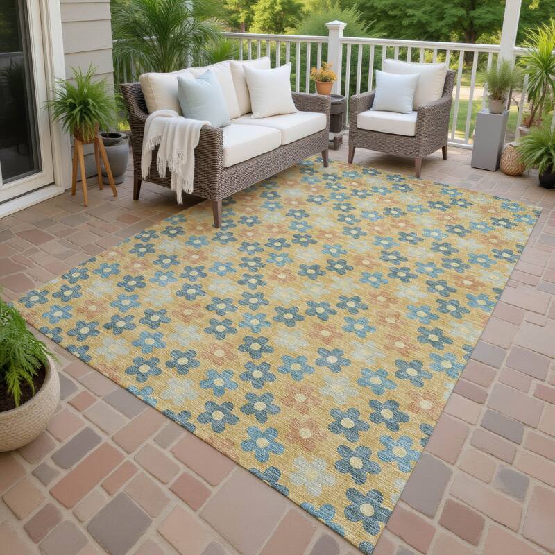 Machine Washable Indoor/ Outdoor Floral Kechi Chantille Rug - Gold - 10' x 14'