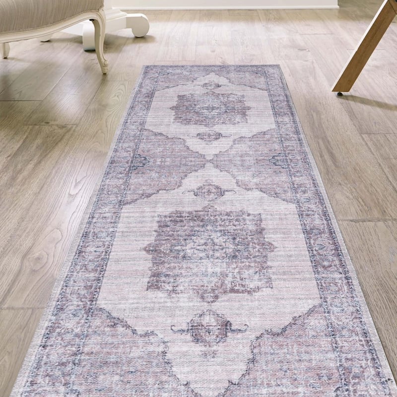 Traditional Shara Collection Area Rug