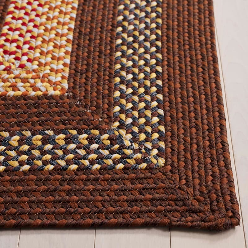 SAFAVIEH Handmade Braided Tomislava Country Rug