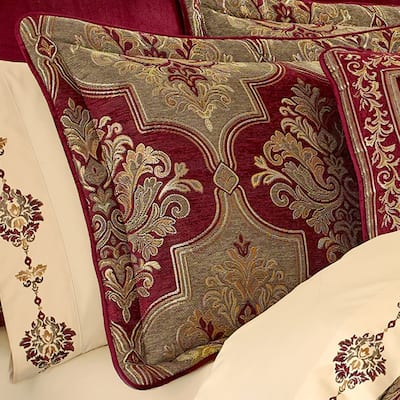 J. Queen New York Maribella Comforter Set