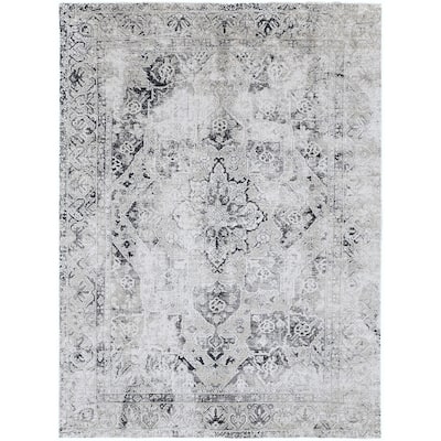 Jewel 39IYF Medallion Traditional Area Rug