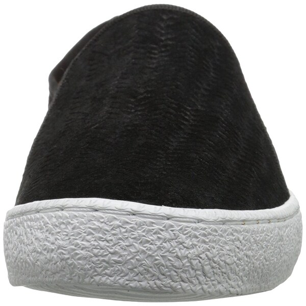 duffy slip on sneaker