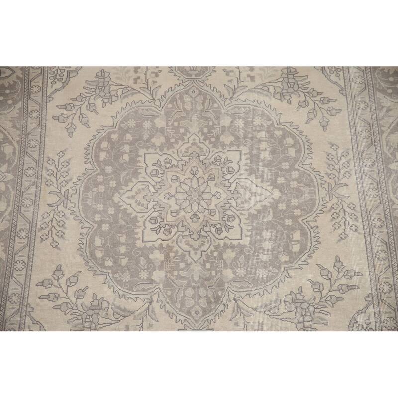 Hand Knotted Oriental 100% Wool Carpet Traditional Medallion Beige & Ivories Tabriz Area Rug - 9' 5'' X 6' 3''