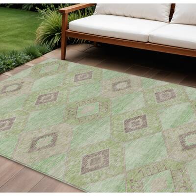 HomeRoots Aztec Transitional Rectangle Outdoor Rug