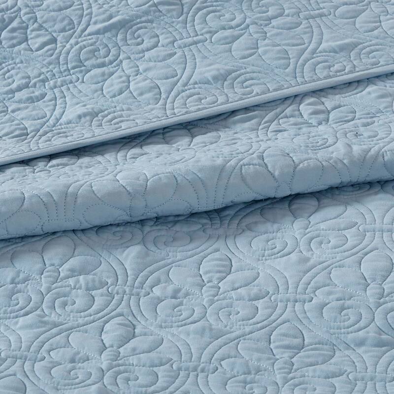 Madison Park Mansfield Reversible Quilt Set