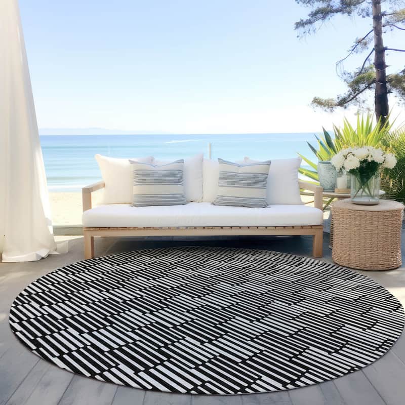 Machine Washable Indoor/ Outdoor Chantille Stripe Blocks Rug - Black - 8' x 8'