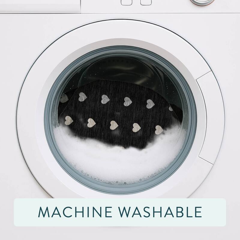 Machine Washable Indoor/ Outdoor Modern Hearts Chantille Rug