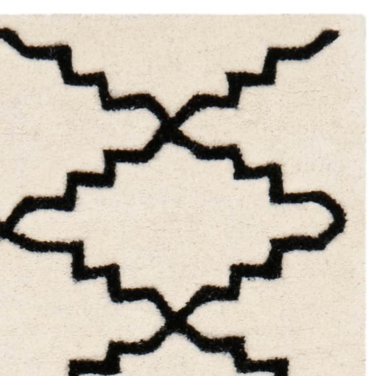 SAFAVIEH Handmade Chatham Carlota Modern Moroccan Wool Rug