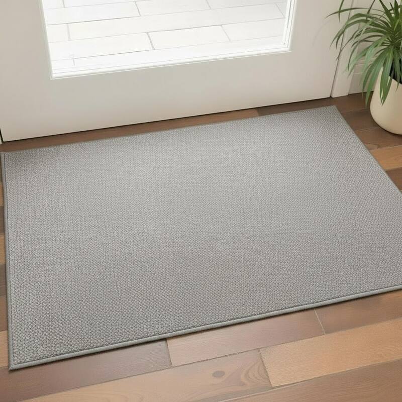 HomeRoots Solid Color Transitional Rectangle Area Rug - 36.00 in. x 24.00 in. x 0.50 in.