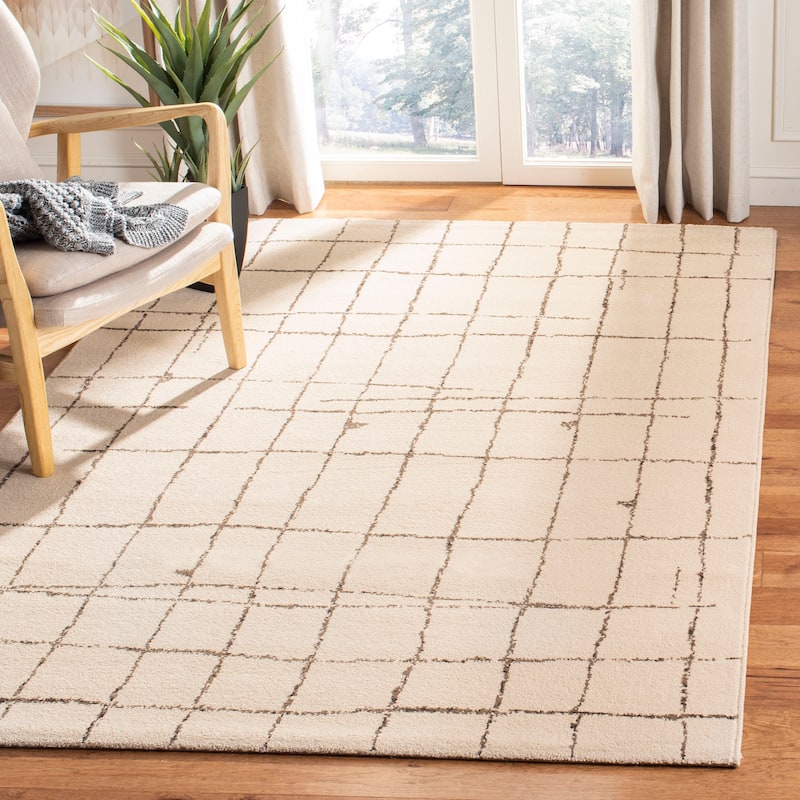 SAFAVIEH Tunisia Berfu Southwestern Rug - 4' x 6' - Ivory