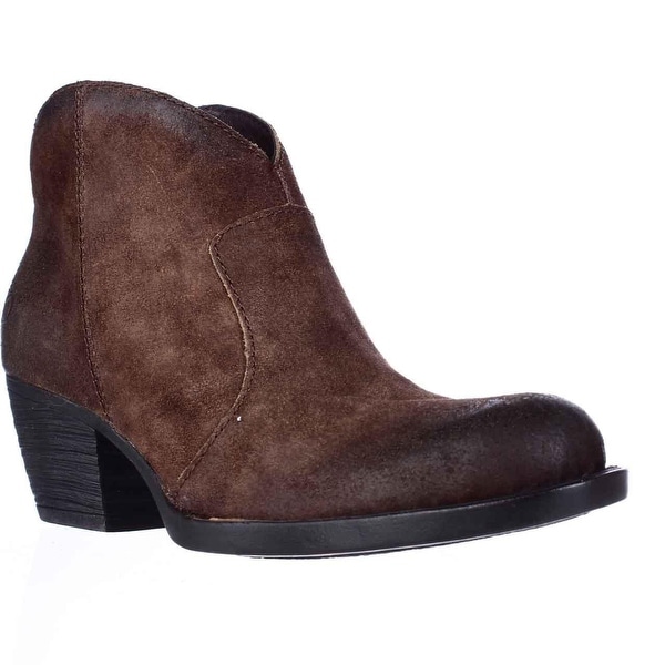 born short boots