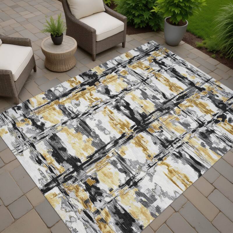 Machine Washable Indoor/ Outdoor Casual Fowler Chantille Rug