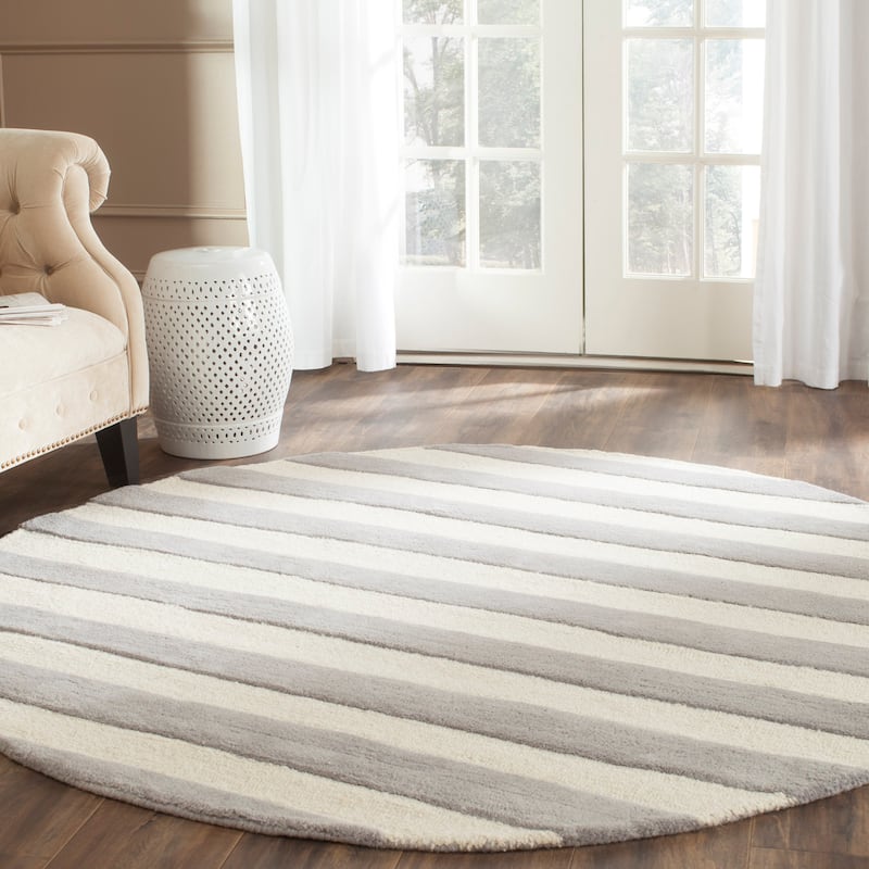 SAFAVIEH Handmade Cambridge Liudmila Modern Wool Rug - 6' Round - Grey/Ivory