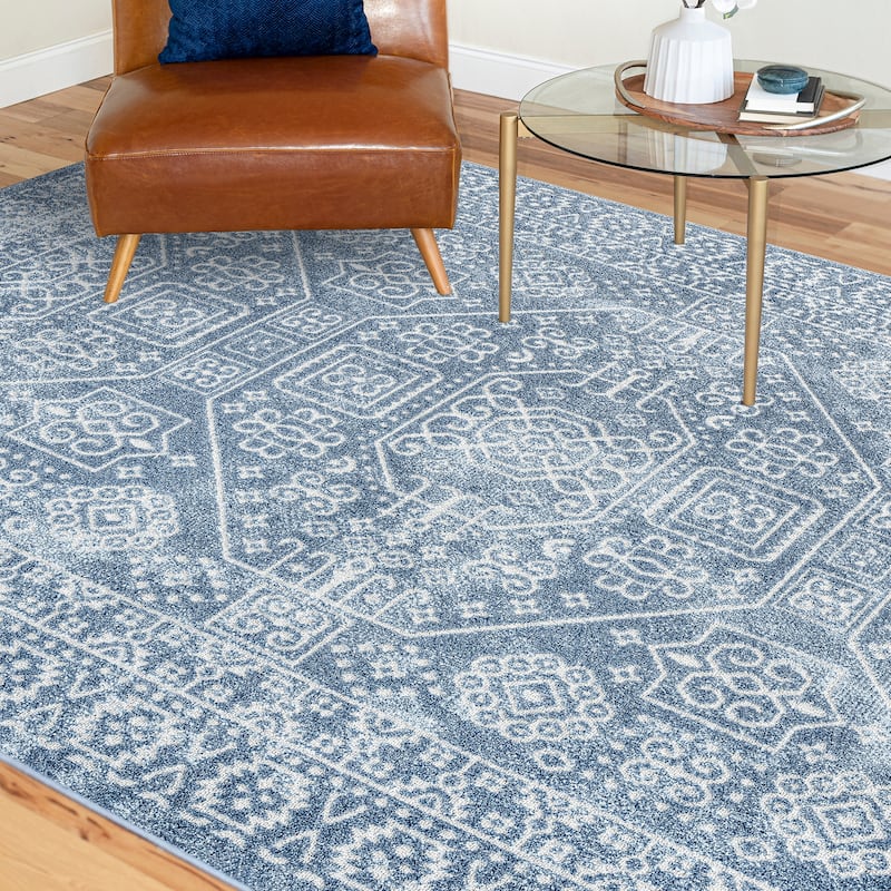 Mayson Traditional Oriental Indoor Area Rug