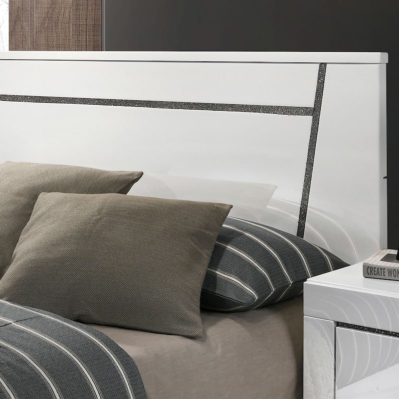 Larking Contemporary Solid Wood Platform Bed by Furniture of America