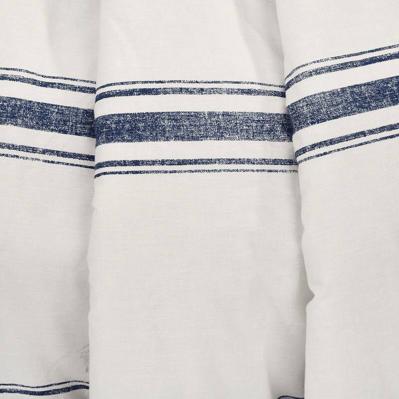Lush Decor Farmhouse Stripe Throw