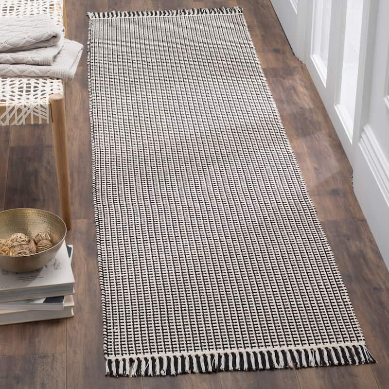 SAFAVIEH, Handmade Montauk Cliff Stripe Flatweave Cotton Fringe Rug - 2'3" x 8' Runner - Ivory/Black