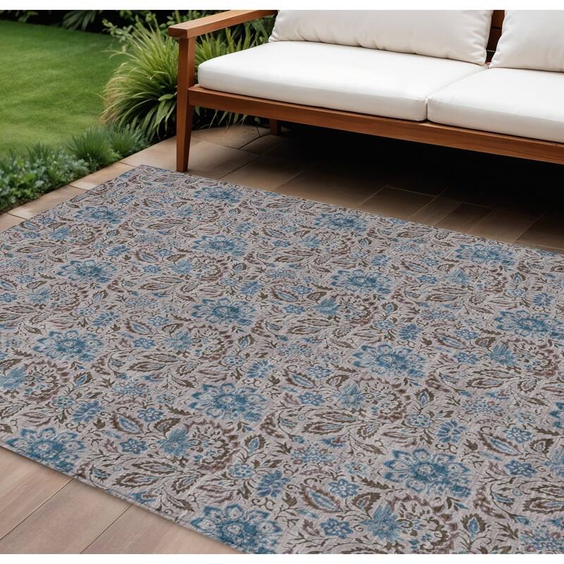 HomeRoots Floral Transitional Rectangle Outdoor Rug - 10' X 14'