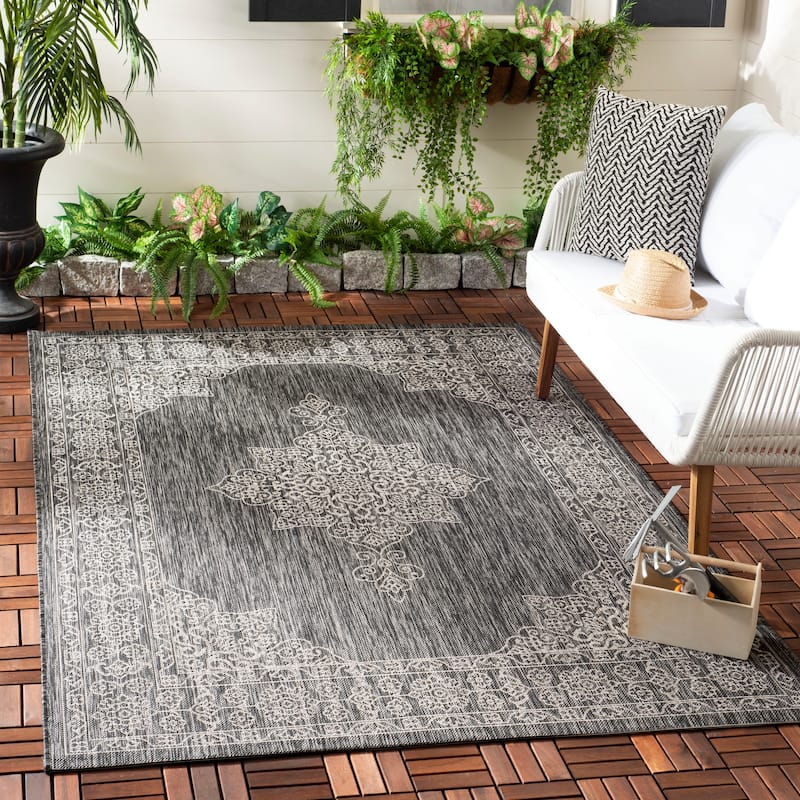 SAFAVIEH Courtyard Maralyn Indoor/ Outdoor Waterproof Patio Backyard Rug - 5'3" x 7'7" - Black/Ivory