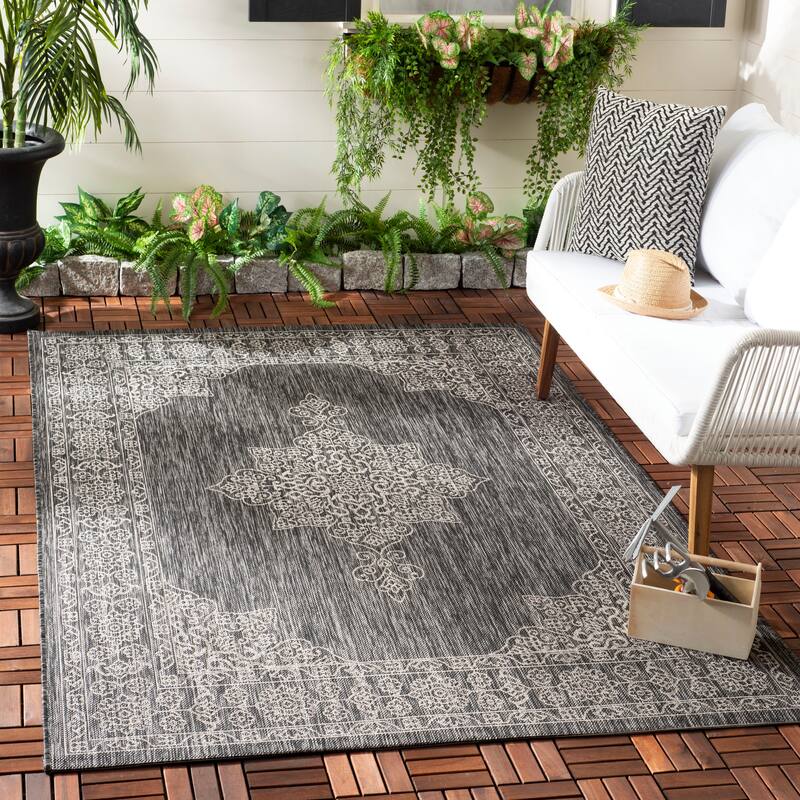 SAFAVIEH Courtyard Zikrija Indoor/ Outdoor Waterproof Patio Backyard Rug - 4' x 5'7" - Black/Ivory