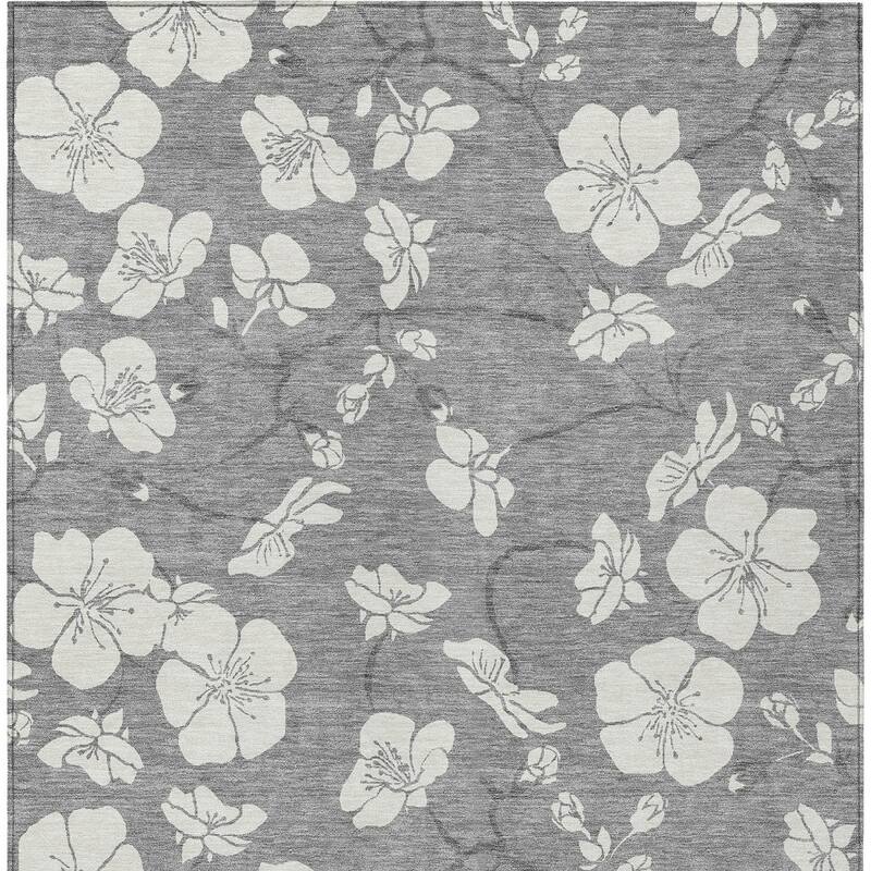 HomeRoots Floral Transitional Rectangle Outdoor Rug