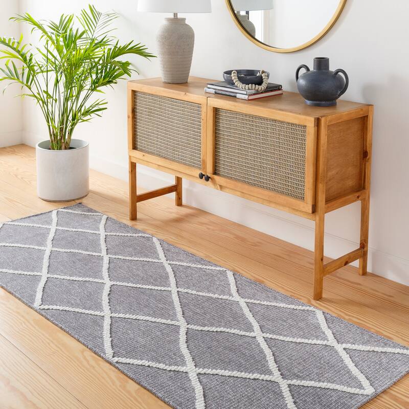 Livabliss Olten Trellis Machine Washable Area Rug