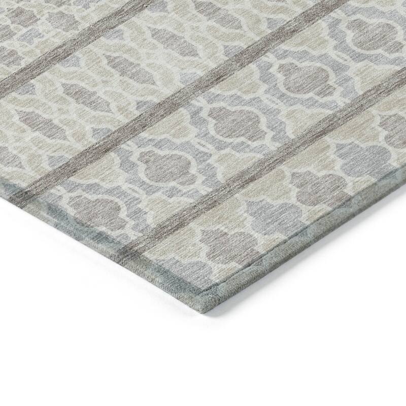 HomeRoots Quatrefoil Transitional Rectangle Outdoor Rug