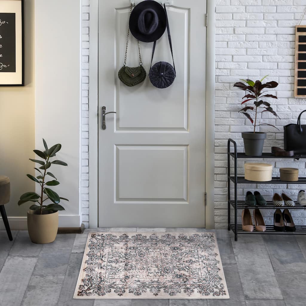 Superior Traditional Vintage Distressed Polypropylene Area Rug