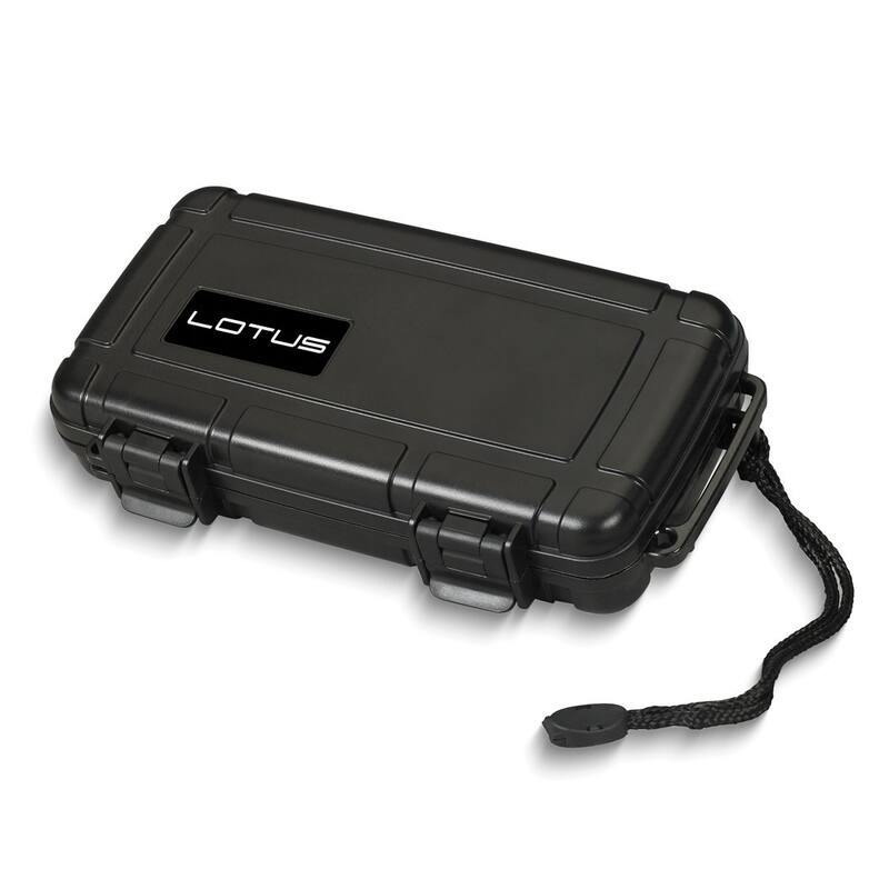 Curata Watertight Airtight Impact Resistant 5-Stick Travel Humidor Built-In Foam Humidifier Carry Strap