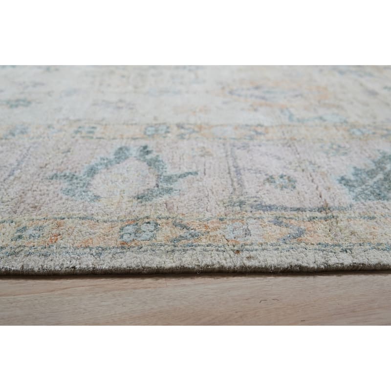 Hand-Knotted Natural Silk Ivory/Vintage Pink Classic Floral Oushak Rug - Timeless Elegance and Luxurious Craftsmanship
