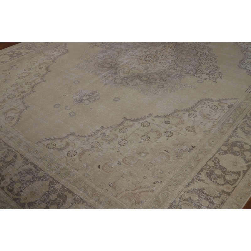 Traditional Medallion Tabriz Persian Vintage Wool Carpet - 9'7" x 12'7"