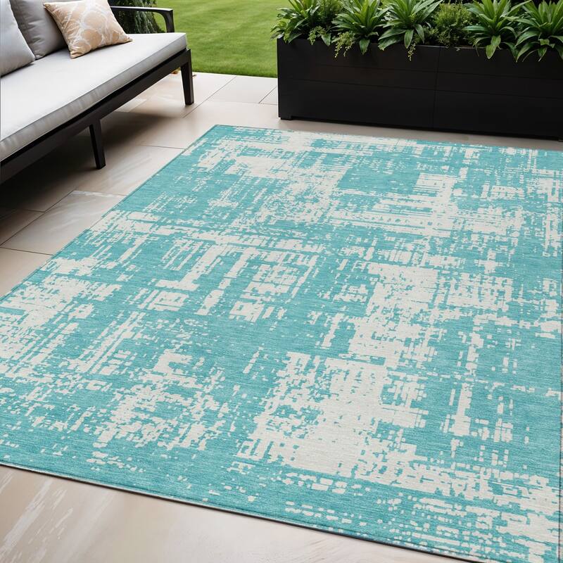 HomeRoots Abstract Transitional Rectangle Outdoor Rug - 5' X 8'