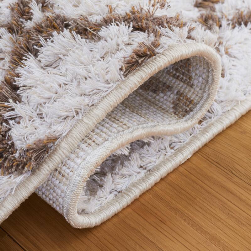 SAFAVIEH Augustine Teodosia Moroccan Boho Fringe Rug