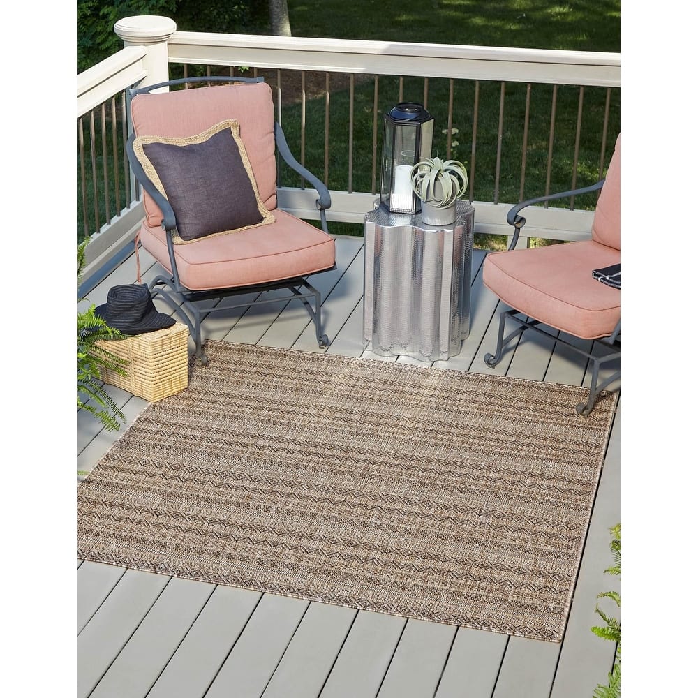 Outdoor Laaset Collection Area Rug