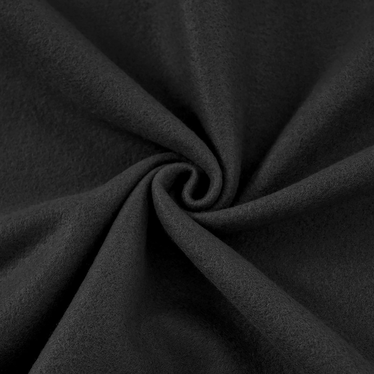 Cozy Summer Satin Fleece Blanket for Warmth & Comfort  -image