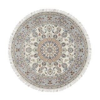Shahbanu Rugs Ivory, Nain with Flower Medallion Design, 250 KPSI, Wool ...