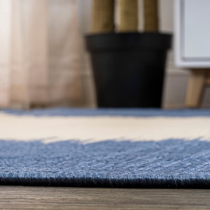 JONATHAN Y Madaba Modern Strie' Indoor/Outdoor Area Rug