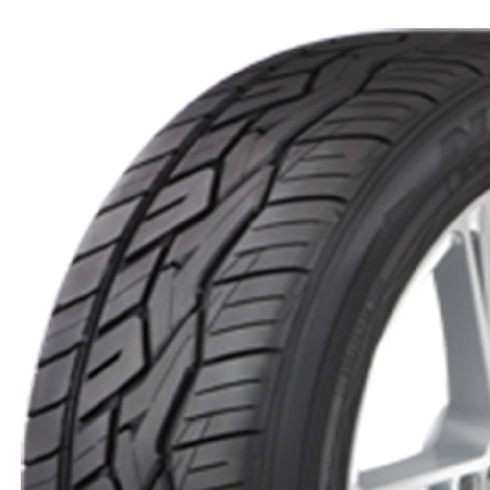 Nitto nt420v P305/35R24 112H all-season tire